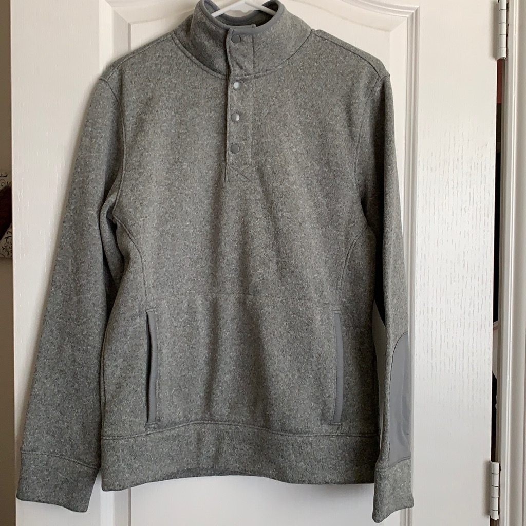 Goodfellow Pull Over